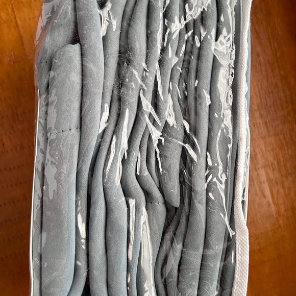 PREMIUM COLLECTION 141808 Curtains 52 x 84 Inches Grommet Black Out 1 Set - Picture 2 of 3